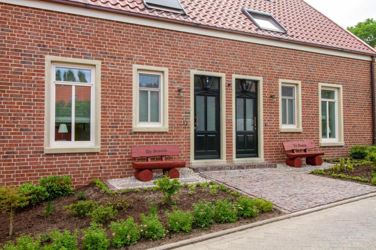 Up Besoeoek - Magnolie Mit Sauna Krummhörn Buitenkant foto